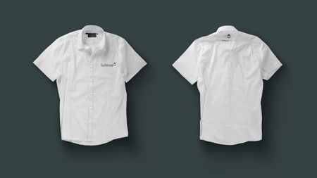 Diseño de uniformes blancos para Suhissa